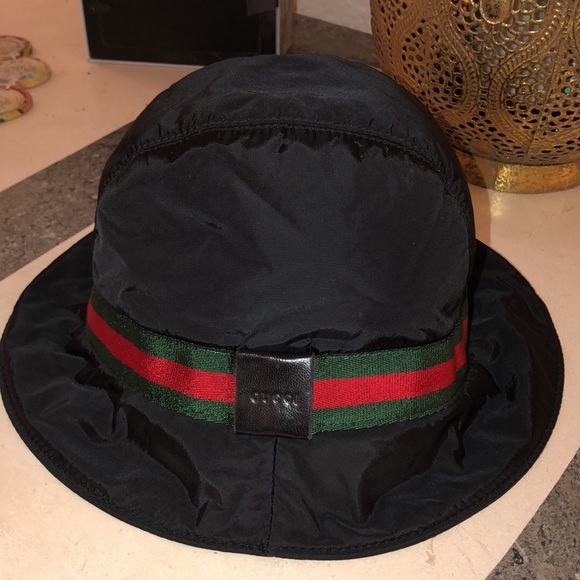 GUICCI Black Nylon Web Bucket Hat - Picture 1 of 3